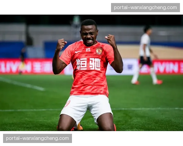 通讯：归化球员费南多谈在不同教练麾下的角色适应与战术理解